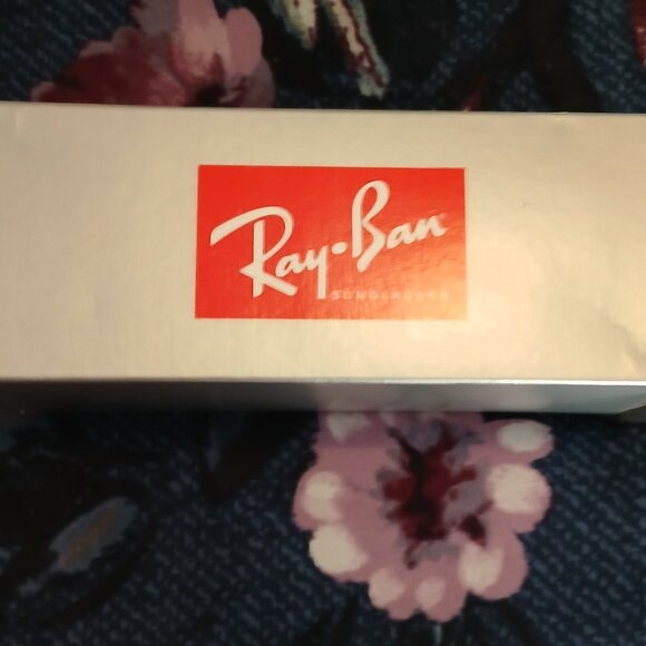 Ray ban sunglasses - Picture 1 of 6